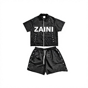 ZAINI ZI-104 Ensemble T-shirt et Short d'été pour Homme en Polyester Respirant Premium 280 GSM Noir avec Broderie et Impression Personnalisées en Relief - Product Image 1