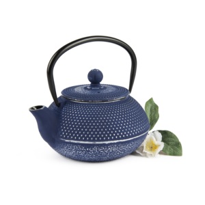 Théière en fonte Excelsa 80 cl bleue avec motif à pois pour la préparation du thé - Product Image 2