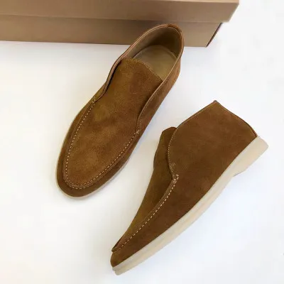 Scarpe firmate di lusso personalizzate top in vera pelle di mucca slip on camoscio mocassini da barca scarpe casual da uomo