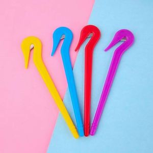 Outil de démontage de bandeaux en plastique avec lame en acier inoxydable pour femmes et filles - Product Image 2