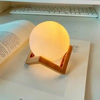 Lámpara Lunar Inalámbrica 3D de 8cm, Luz Nocturna, Pequeño Regalo para Toda Ocasión
