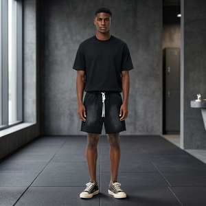 Pantalones Cortos de Algodón Grueso con Logotipo Personalizado OEM, Estilo Urbano para Hombre, con Gráficos de Diamantes de Imitación, Efecto Desgastado por el Sol, Bajo sin Rematar y Lavado Ácido - Product Image 3