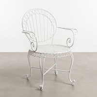 Ensemble de conversation d'extérieur en fil métallique vintage, finition blanche résistante aux intempéries