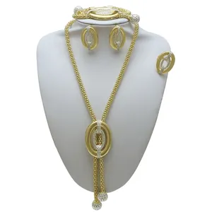 Yulaili European Chain Anhänger Halskette Dubai Gold Schmuck Sets Vintage Muster White Crystal Schmuck Ohrringe Geschenke für Frauen