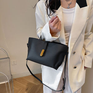 Bolso de Mano de Moda de Diseño Vintage para Mujer DZ, Bolso Cruzado de Cuero PU con Cierre de Cordón, Forro de Poliéster Impermeable - Product Image 1