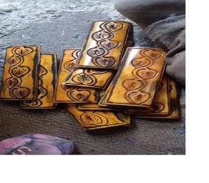 Couteau à os à lame SK2 fabriqué à la main avec manche en corne sculpté et poli Conception animale nautique écologique - Product Image 1