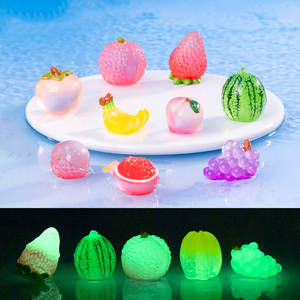 Mini jouets pour enfants, brillants dans le noir, en résine époxy, forme de crème glacée, modèle écologique, décoration miniature pour jardin, aquariums - Product Image 2