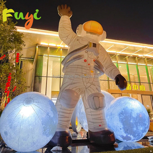 Astronaute Gonflable Géant en Tissu Blanc avec Éclairage LED, Direct Usine, pour Décoration Scénique (Planètes Incluses) - Product Image 2