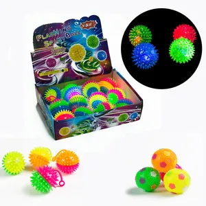 Bagliore colorato nella palla scura Led lampeggiante palle appuntite con la corda Flash Squeaky palla bomboniere