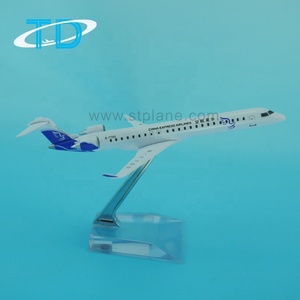 Tongde CRJ-200 Modèle d'<span class=keywords><strong>avion</strong></span> <span class=keywords><strong>miniature</strong></span> <span class=keywords><strong>en</strong></span> métal moulé sous pression à l'échelle 1/200 de 15 cm avec impression sérigraphique, objet de collection - Product Image 2