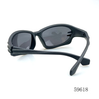 Lunettes de sport d'extérieur unisexes avec verres polarisés noirs Protection UV Cadre PC pour la course à pied Cyclisme Conduite Lunettes de soleil