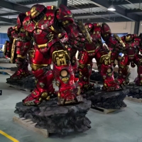 Sculpture géante en résine de robot de combat surdimensionné 1:1, personnalisée en usine, avec LED, pour exposition et décoration de magasin