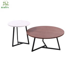 Poder Negro recubierto de <span class=keywords><strong>mesa</strong></span> <span class=keywords><strong>auxiliar</strong></span> de metal con chapa de nogal superior - Product Image 1