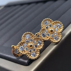 Boucles d'oreilles en perles de trèfle à quatre feuilles élégantes et haut de gamme avec zircon classique et agate, bijoux de luxe légers, vente en gros d'usine - Product Image 4