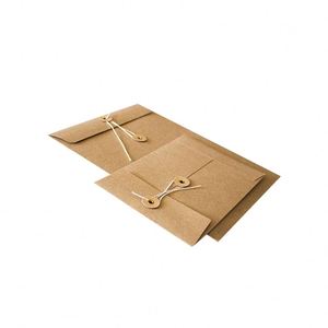 Sobre de Papel Especial de Lujo Personalizado con Lámina Dorada y Cierre de Cuerda - Product Image 5