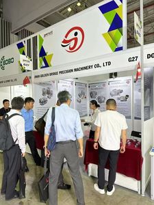 वुडवर्किंग उद्योग के लिए विशेष 7.5hp 10hp वैक्यूम एयर पंप के साथ ड्राई रोट्री वैन पंप ड्राई रोट्री वैन पंप - Product Image 5