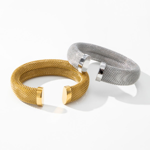 YF3482 Bracciale Vintage Placcato Oro 18K in Acciaio Inossidabile, Stile Dubai, a Maglia Larga, Impermeabile, a Forma di C, Massiccio, da Donna - Product Image 6
