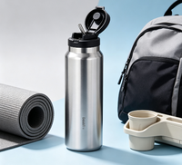 Bouteille d'eau isotherme en acier inoxydable 304 avec couvercle à paille rabattable, réutilisable, pour sport et voyage, personnalisable avec logo – Vente en gros