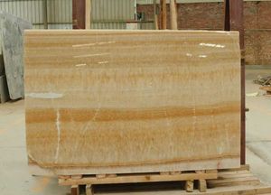 Dalles en onyx jaune naturel veiné pour sols et murs - Product Image 6