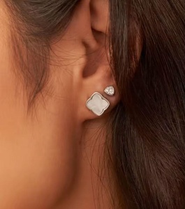 Bijoux personnalisés, nouveau design, boucles d'oreilles en argent sterling 925 avec perles, plaquées or 18 carats, bijoux fins pour femmes - Product Image 5