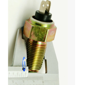 เซ็นเซอร์วัดความเร็วรอบเครื่องยนต์ Cummins 6CT8.3 รุ่น 3967252 3834N-010 สำหรับรถบรรทุกหนัก Isuzu อะไหล่ทดแทน - Product Image 1