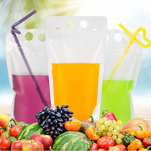 Pochette souple transparente en plastique avec bec verseur pour eau et jus, de 50 ml à 2100 ml - Product Image 4
