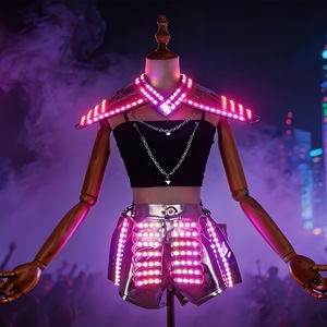 Capa y Pantalones Cortos LED Futuristas con Luces, Disfraz Rave con Control Remoto y Cambio de Color para Discoteca y Festival - Product Image 3