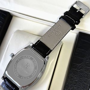 Bracelet en cuir imperméable, montre de forme tonneau, montre pour homme simple et décontractée, montre à quartz - Product Image 2