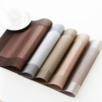 Ensemble de sets de table en PVC tissé noir, gris et or, écologiques, durables, classiques, carrés, de luxe, épaisseur 3 mm, pour restaurant et hôtel