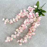 Vente en gros de lustre à 3 têtes en faux fleurs de glycine en soie fabricant de fleurs de glycine pour décoration de mariage mur de glycine