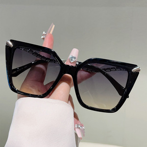 Lunettes de soleil surdimensionnées à effet œil de chat, avec verres dégradés, branches en chaîne de <span class=keywords><strong>serpent</strong></span>, grandes lunettes de soleil - Product Image 3