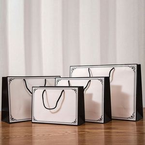 Bolsa de Compras de Papel Kraft con Logotipo Personalizado de Alta Calidad, con Asa, al por Mayor, para Empaque de Regalos, Bolsas de Papel Promocionales - Product Image 6