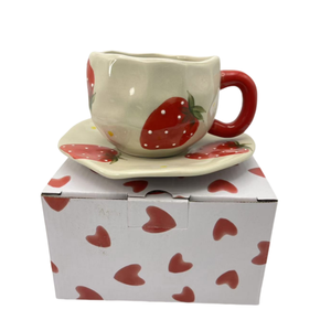 Custom Printed Ceramic Cups Wholesale Ceramic Strawberry <b>Pattern</b> Mug Handmade Porcelain Strawberry Coffee Cups - Product Image 3