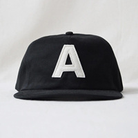 Casquette Snapback en sergé de coton à 5 panneaux avec logo personnalisé, bord plat, broderie en feutre, style streetwear, non structurée, pour homme