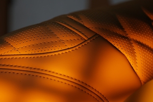 Fundas de asiento de coche personalizables de primera calidad Tapicería de cuero en relieve con bordado Fundas de asiento personalizables de primera calidad - Product Image 3