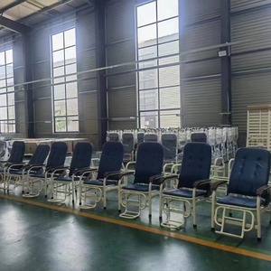 Chaise d'infusion Xin Yuchen Hospital en acier inoxydable thermolaqué, siège patient durable pour cliniques et services ambulatoires - Product Image 1
