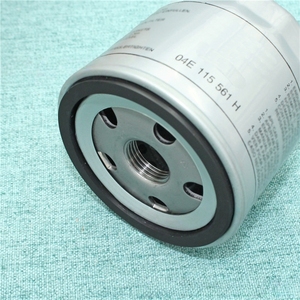 ChiYu Oil Filter 04E115561 04E115561A 04E115561B 04E115561C PH11457 Engine Oil Filter Replacement High Efficiency Auto Parts - Product Image 6
