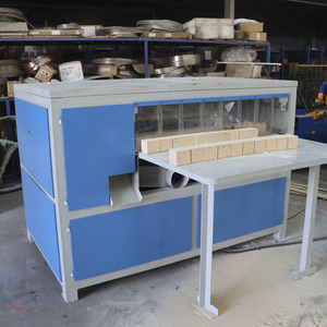Machine à scier à lames multiples pour la production et le traitement de blocs de bois pour palettes - Product Image 2
