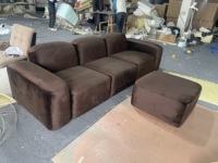 Canapé Chaise Longue à Trois Modules de Style Nordique avec Cadre en Bois et Revêtement en Tissu Éponge pour Salon, Hôtel, Salle à Manger, Villa