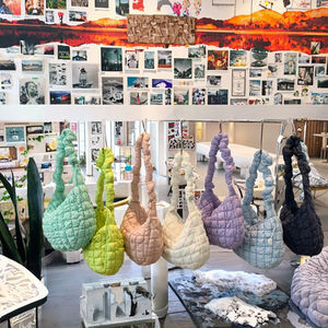 时尚女士云肩包大容量尼龙带字母按钮拉链线图案 - Product Image 2