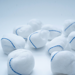 لوازم جراحية عالية الجودة معتمدة من CE معقمة كرة شاش قطنية B.P/U.S.P قياسية متوافقة مع الأشعة السينية قابلة للكشف منخفضة - Product Image 6