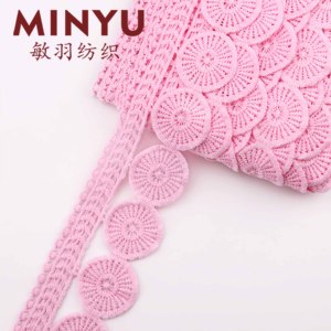 Dentelle multicolore brodée en soie de lait soluble dans l'eau Bordure de dentelle ethnique décorative pour robe de voile de mariage Sacs sexy Textile de maison - Product Image 1