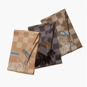 Bufanda Larga de Lana con Borde Sólido y en Contraste, con Borde de Borlas a Juego, Duradera y Antibacteriana, para Hombre y Mujer - Product Image 1