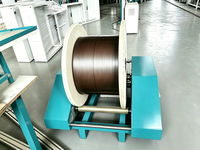 Machine automatique de découpe et d'insertion de bandes magnétiques pour joints en PVC