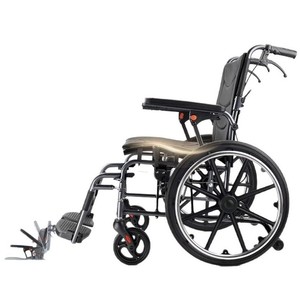 Silla de Ruedas Plegable Portátil KS de Aleación de Aluminio Ligera Manual para Uso Hospitalario y para Personas Mayores - Product Image 1