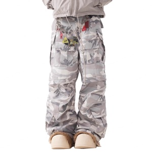 Pantalon cargo tactique camouflage coupe ample pour homme, style parachutiste, en sergé, avec poches cargo vintage, effet empilé, style urbain, vente en gros - Product Image 3