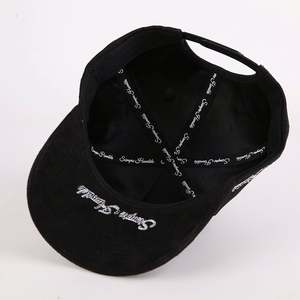 Gorras deportivas de 5 paneles de nuevo diseño al por mayor, gorras de béisbol de hip hop con diamantes de imitación, gorras con visera curva de gamuza y forro de satén. - Product Image 6