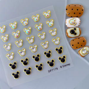 หมุดโลหะประดับพลอยเทียมสีทอง & สีรุ้งสำหรับตกแต่ง<span class=keywords><strong>เล็บ</strong></span>ระดับต<span class=keywords><strong>ก</strong></span>แต่งเล็บได้รับใบอนุญาต3D หัวมิค<span class=keywords><strong>ก</strong></span>ี้ของดิสนีย์ - Product Image 1