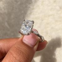 Bague de fiançailles en or blanc massif 10K/14K/18K avec diamant de laboratoire taille coussin de 0,5 à 3 carats et pierre latérale en forme de poire, certifiée IGI VS VVS
