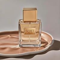Flacon de parfum en verre rectangulaire de 30 ml, 50 ml, 100 ml, bouchon doré, contenant de parfum de luxe, emballage de parfum haut de gamme
